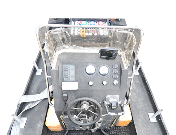 Synergy Rhino 600ED Boat